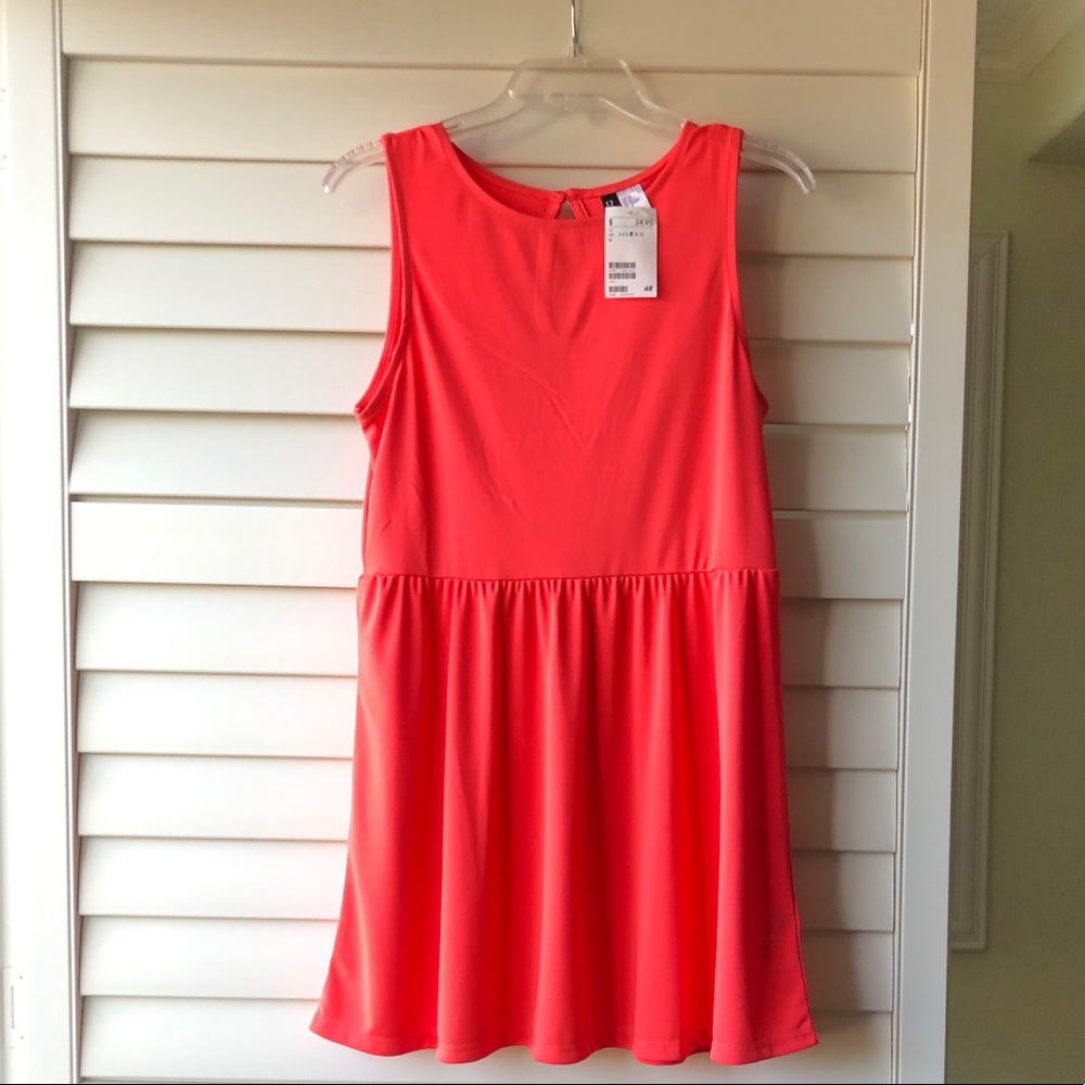 Size 8 poppy colored short H&M divided Dress